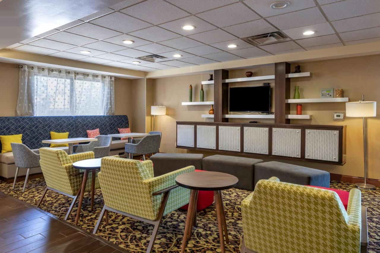 Hampton Inn Norco/Corona Bagian luar foto